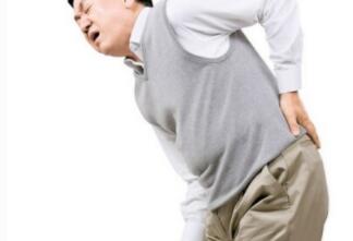 强直性脊柱炎的常见症状 强直性脊柱炎的常见症状