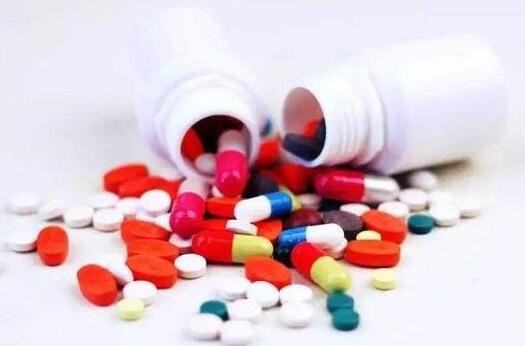 强直性脊柱炎痛苦又无奈,专家告诉你,要专业治疗 强直性脊柱炎痛苦又无奈,专家告诉你,要专业治疗